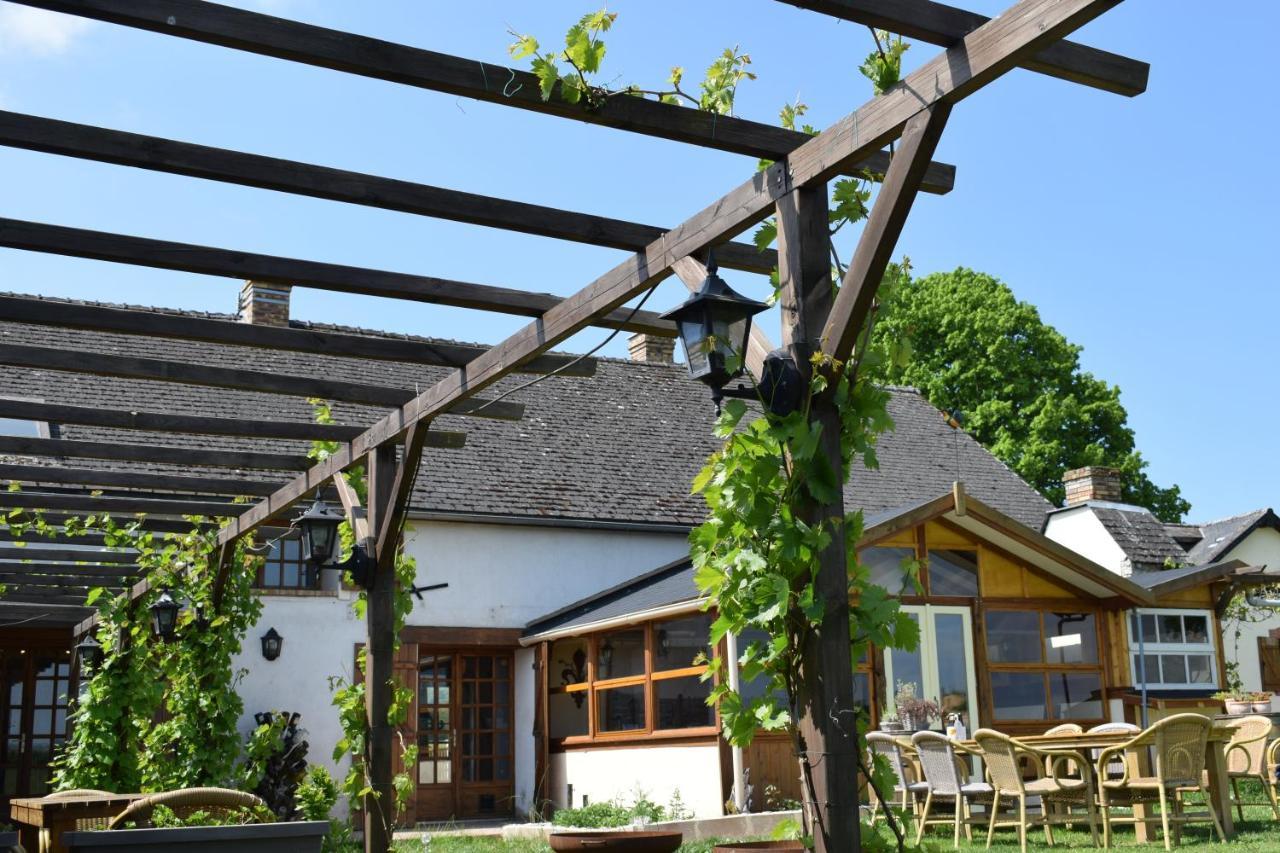Le Chene D'Or Bed and Breakfast Marcheseuil Εξωτερικό φωτογραφία