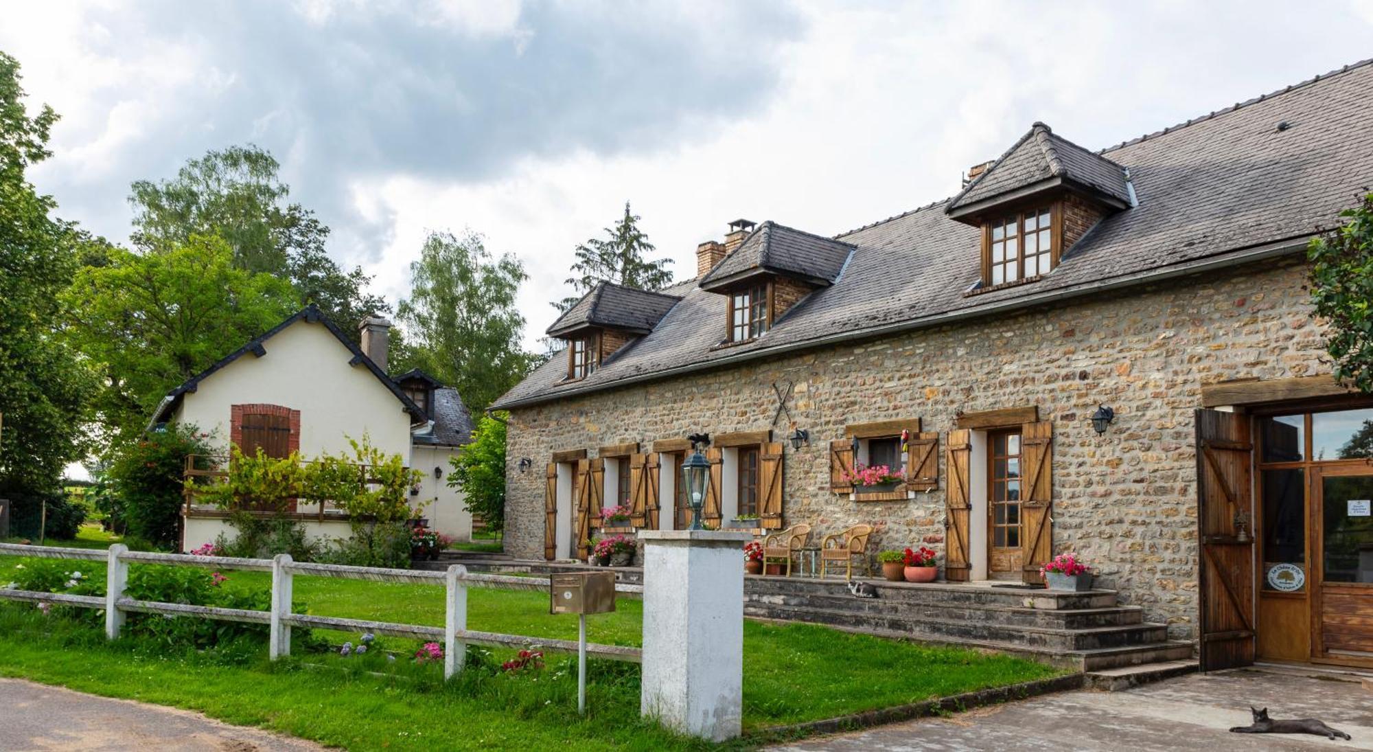 Le Chene D'Or Bed and Breakfast Marcheseuil Εξωτερικό φωτογραφία